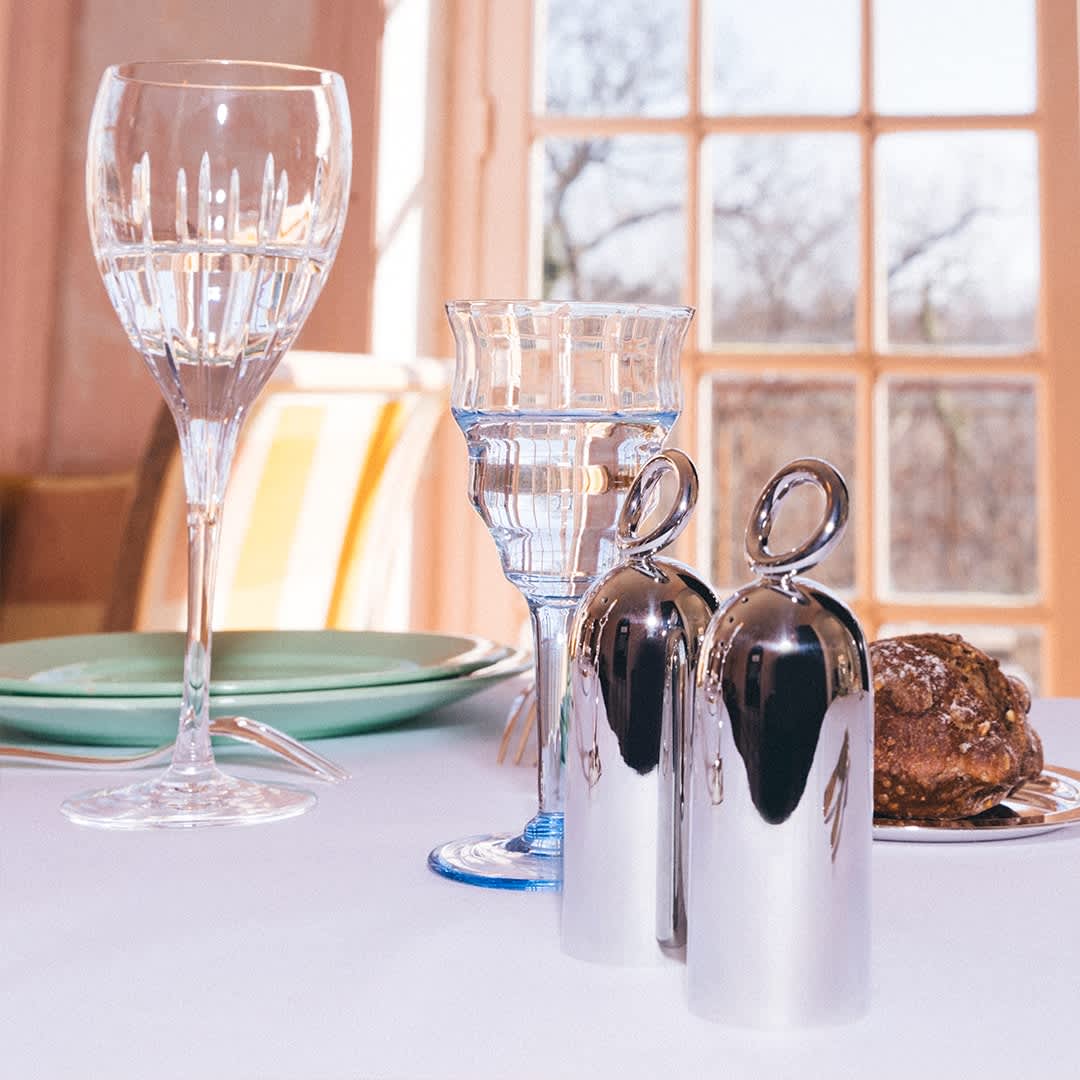 Christofle "Vertigo" Salt & Pepper Shaker glass Christofle "Vertigo" Salt & Pepper Shaker silver plated